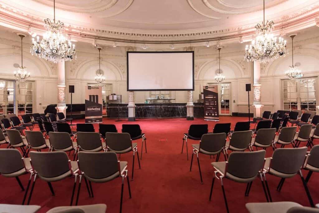 Majestic event room with a classy atmosphere in Amsterdam. Venue for conferences, product launches and private dining.