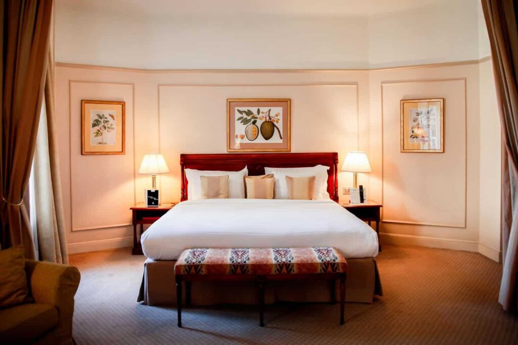 Classic and sophisticated rooms in the heart of Brussels