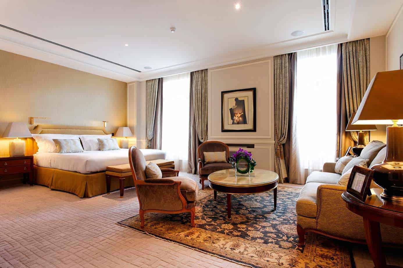 Classic and sophisticated rooms in the heart of Brussels