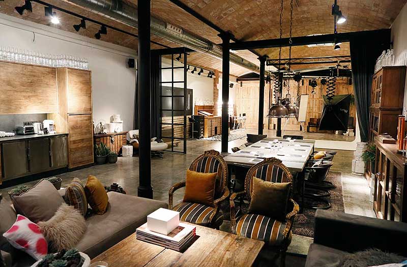 Cozy and vibrant space in the heart of Barcelona