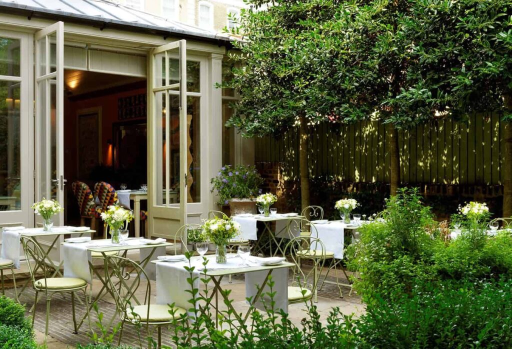 Charming event space with a tree-filled garden