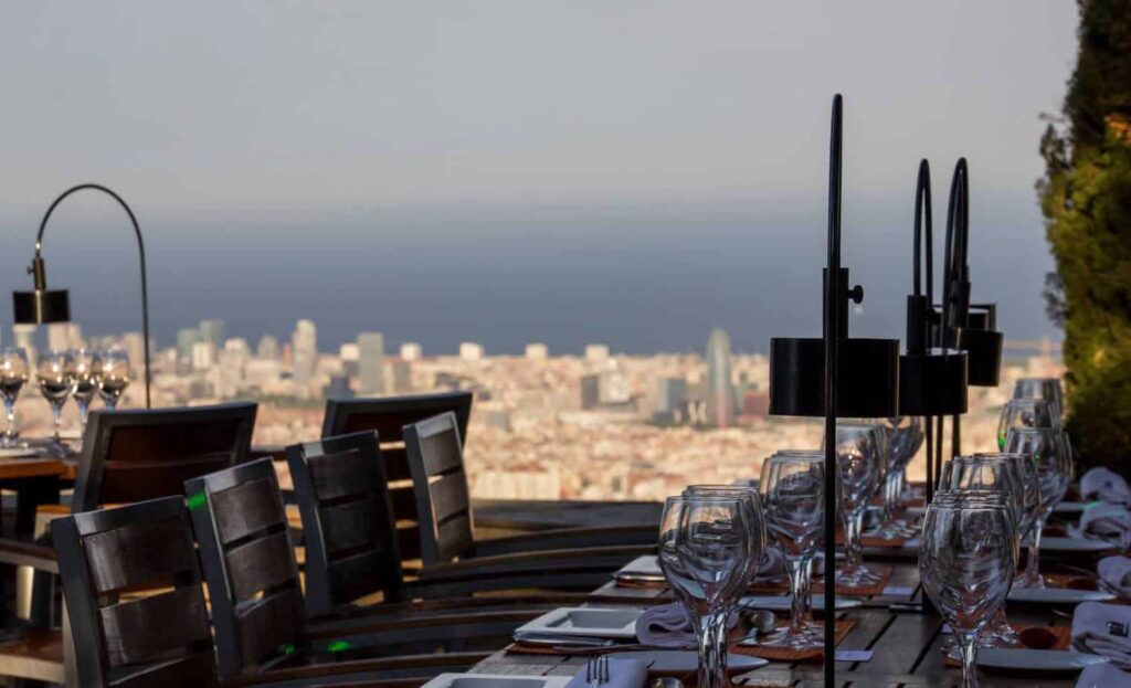 Wonderful terrace with views over the Barcelona skyline