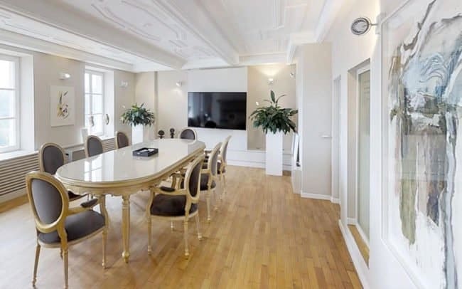 Elegant and spacious venue for business meetings