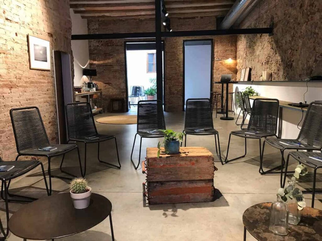 Trendy and characterful meeting space near Sagrada Família