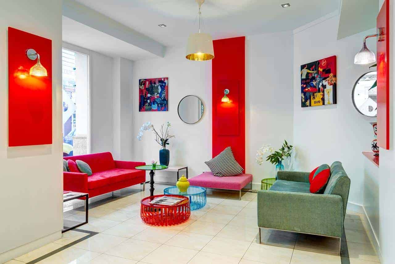 Charming hotel in the heart of Paris. Bright and modern rooms with contemporary furniture.