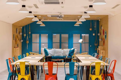 Cost and Trendy Training Room in Paris 