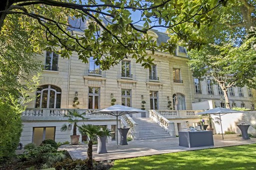Magnificent Garden Space in Paris for Exclusive Events