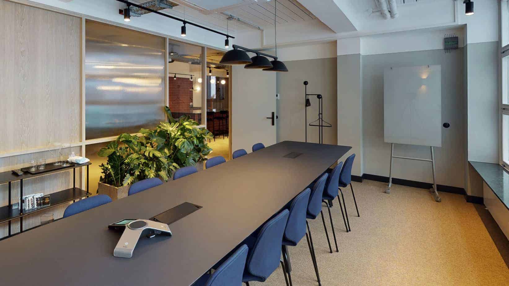 Ell Designed Meeting Rooms Close To Otsdamer Latz