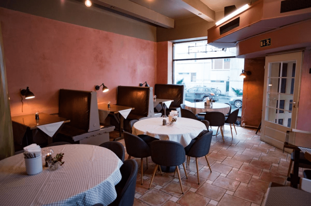 Cheerful restaurant with pleasant interiors
