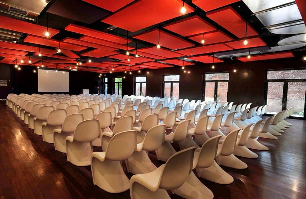 Contemporary style conference room