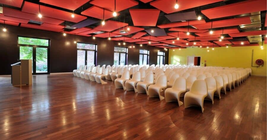 classic-contemporary-style-conference-room