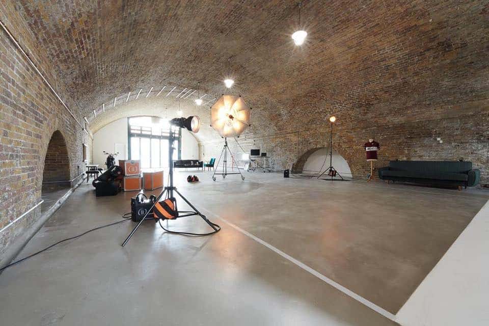 Rustic studio space with a chic character in Shoreditch, London. Venue for exhibitions, product launches or press conferences.